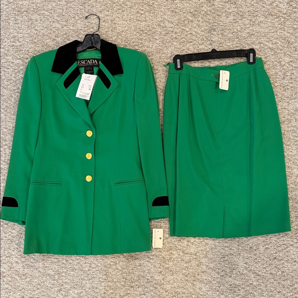 Escada Emerald Blazer with Black Accents and Gold Buttons